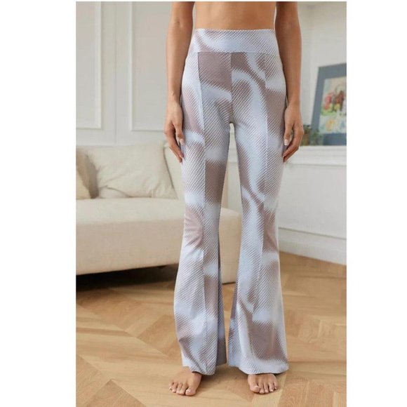 Out From Under Urban Outfitters Aria Seamed Flare Pants Print Assorted M - Picture 2 of 9
